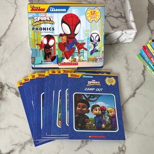 Scholastic Spidey Phonics Learning Set - 12 books in the box